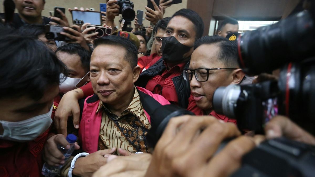 JPU: Febrie Diduga Terima Rp60 Miliar dari Kasus Tekstil, Coret 2 Saksi dari BAP — gambar dari Okezone