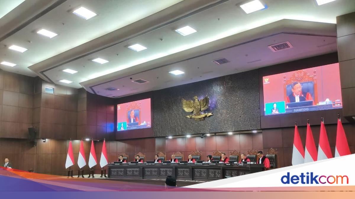 Ini Putusan Lengkap MK Tak Terima Gugatan Syarat Pendidikan Gibran — gambar dari Detik