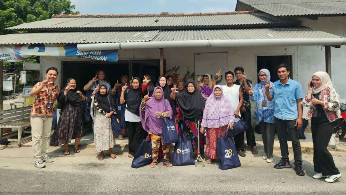 Bank Mandiri Hadirkan Beragam Aksi Sosial di HUT ke-28 — gambar dari CNN Ekonomi