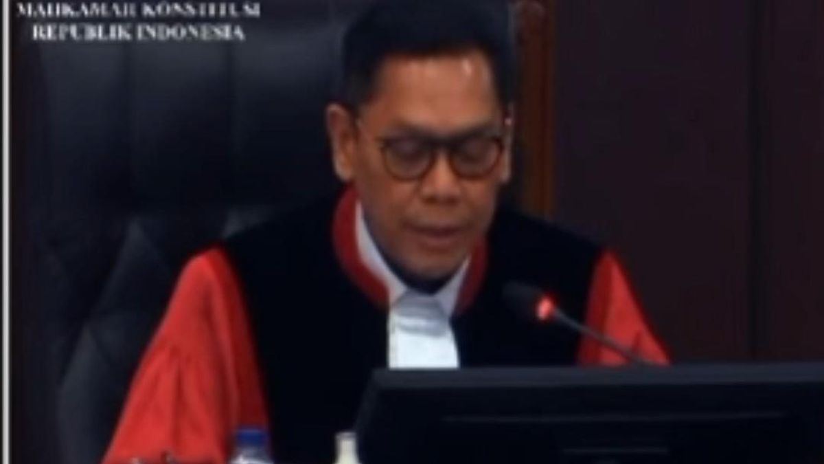 Momen MK Nyatakan Tidak Menemukan Ijazah Setara SMA Wapres Gibran — gambar dari CNN Nasional