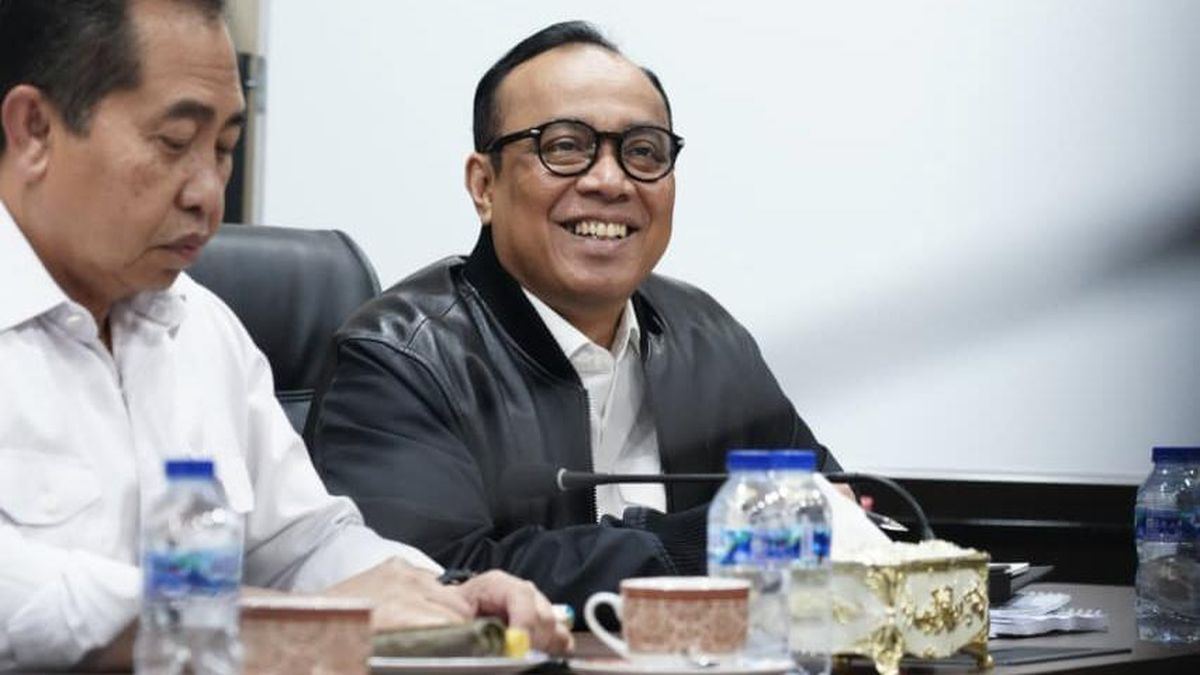 Kepala BRAN: Masyarakat Butuh Kepastian, Negara Harus Hadir — gambar dari CNN Nasional