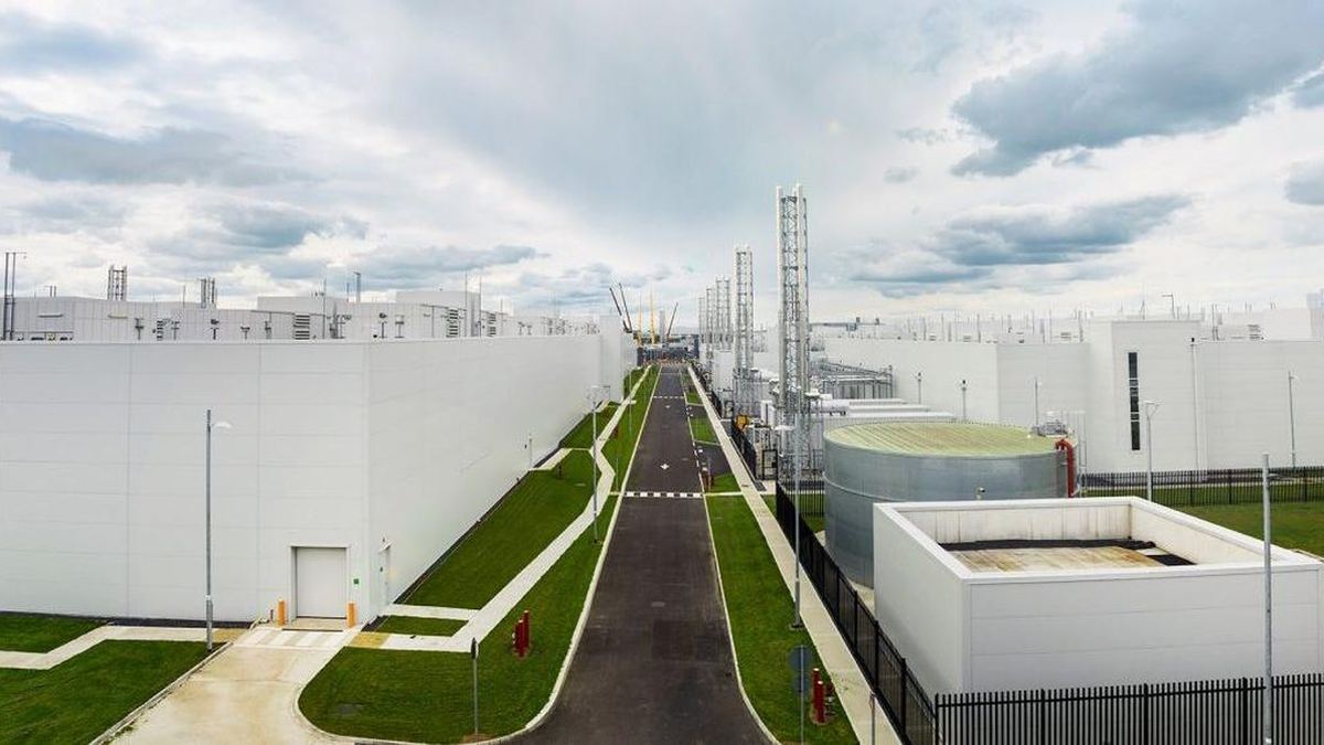 Data Center Jatiluhur Stop Sementara, Dampak Lingkungan Jadi Sorotan — gambar dari CNN Teknologi