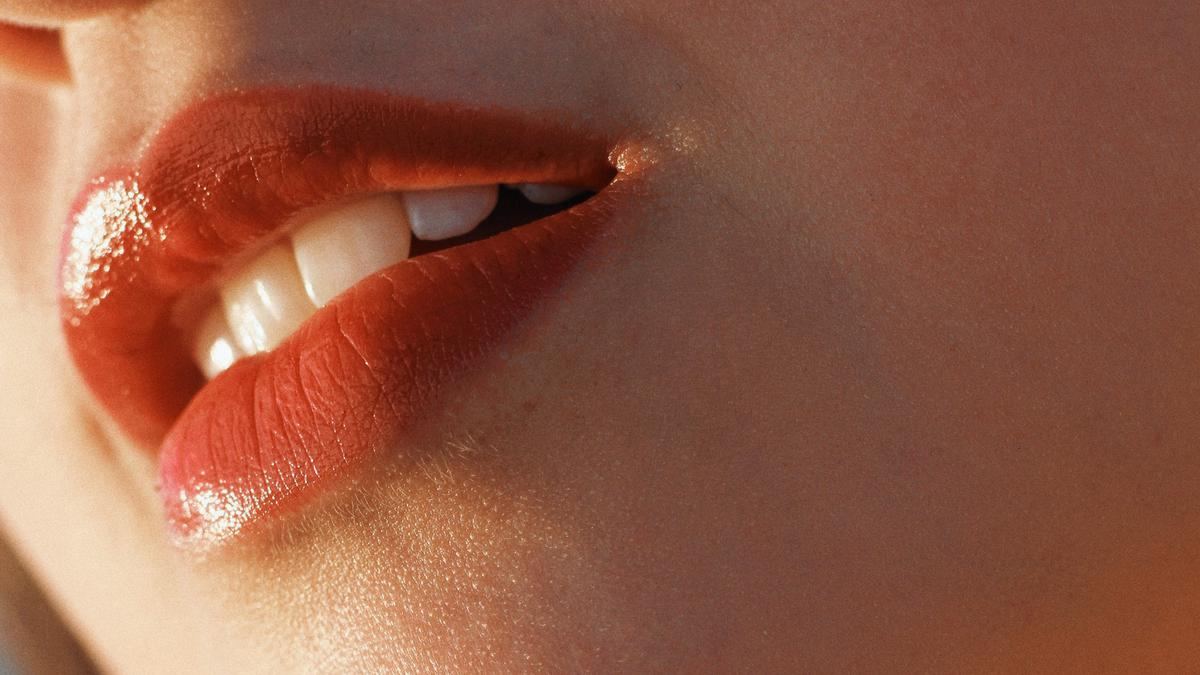 Top 3 Berita Hari Ini: Tak Hanya Kulit, Sinar Matahari Juga Bisa Picu Tanda Penuaan pada Bibir — gambar dari Liputan6 Lifestyle