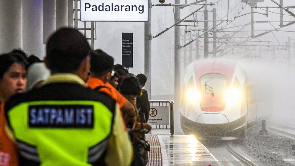WIKA: Pengalihan pengelolaan Whoosh bisa perbaiki kinerja keuangan — gambar dari Antara