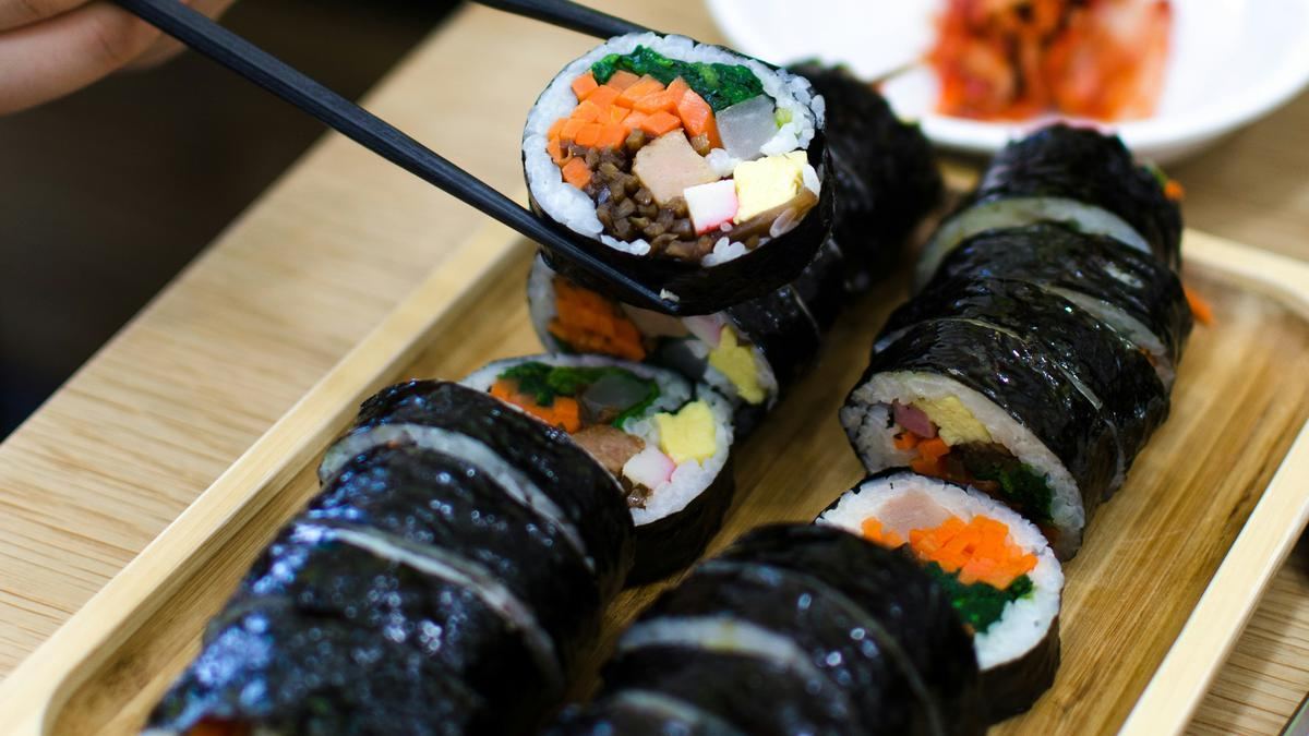 Resep Gimbap Ekonomis untuk Ide Jualan, Modal Irit Bisa Jadi Cuan — gambar dari Liputan6 Lifestyle
