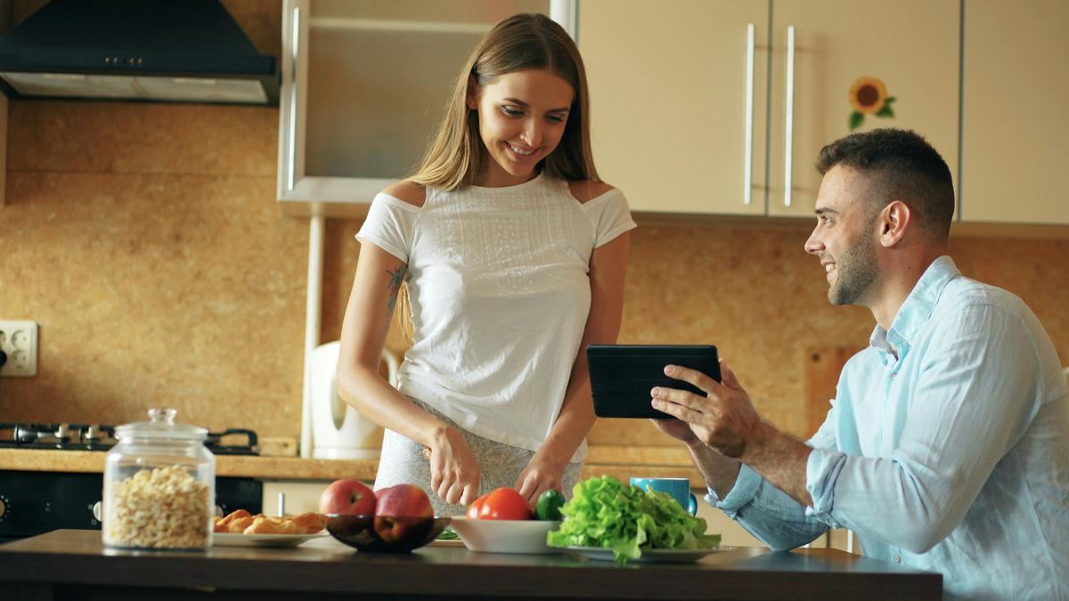 Jujur Soal Utang dan Pengeluaran, Mengapa Keterbukaan Finansial Penting bagi Pasangan? — gambar dari Liputan6 Lifestyle