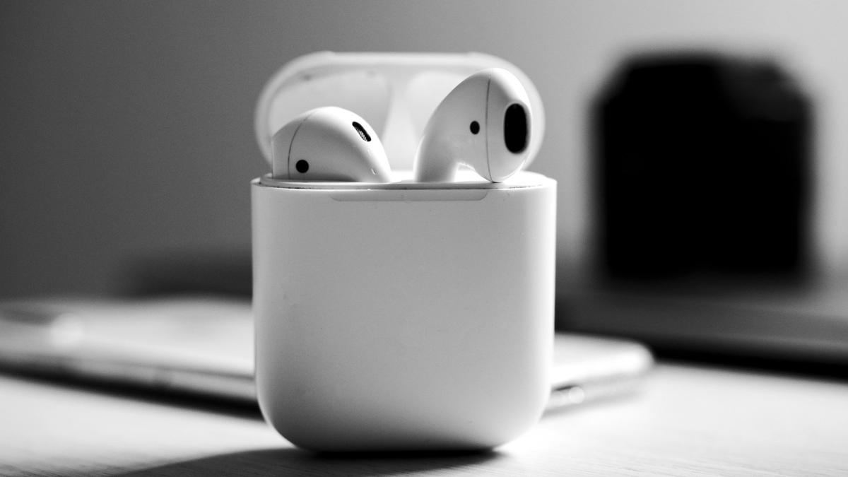 AirPods Cuma Nyala Sebelah? Jangan Panik, Begini Cara Atasinya — gambar dari Liputan6 Tekno