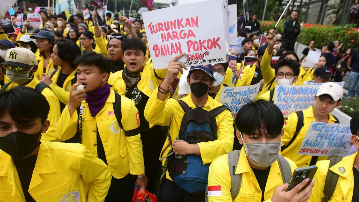 Penyerangan Aktivis BEM UI Disebut Janggal, Ini Ciri Pelakunya — gambar dari Liputan6 News