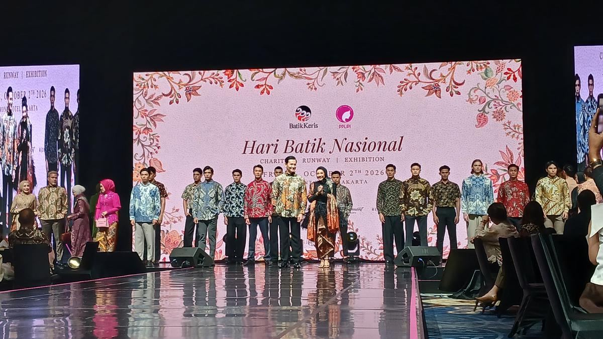 Hari Batik Nasional, 6 Desainer Indonesia Sulap Batik Jadi Busana Modern untuk Charity — gambar dari Liputan6 Lifestyle