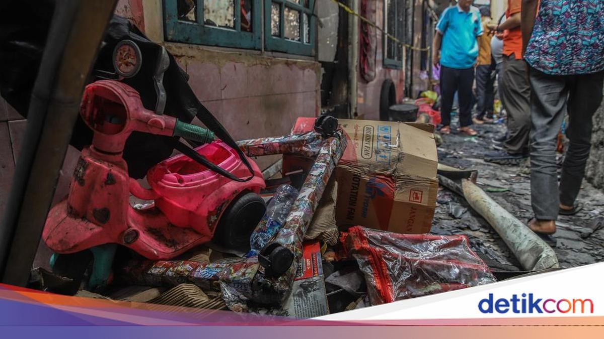 Pilu Balita Kembar Terpisahkan Maut saat Kebakaran Kontrakan Petakan — gambar dari Detik
