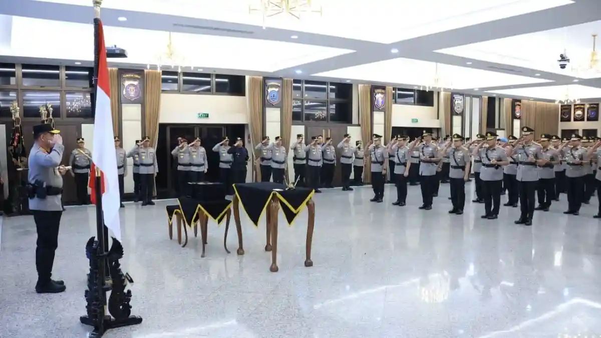 Arahan Kapolri Setelah Lantik Para Kapolda Baru: Segera Beradaptasi dan Jaga Soliditas Internal — gambar dari Tribun
