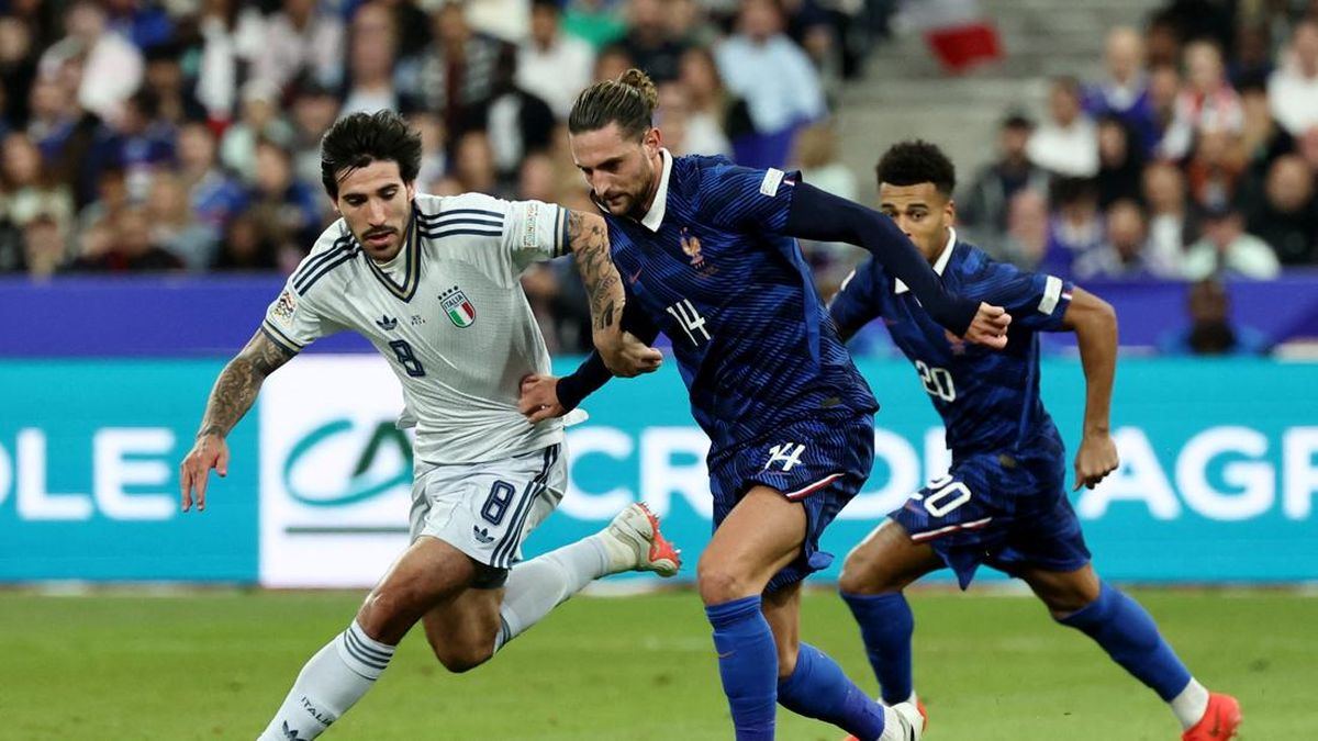 FOTO: Italia Nodai Debut Kandang Zidane bersama Prancis — gambar dari CNN Indonesia