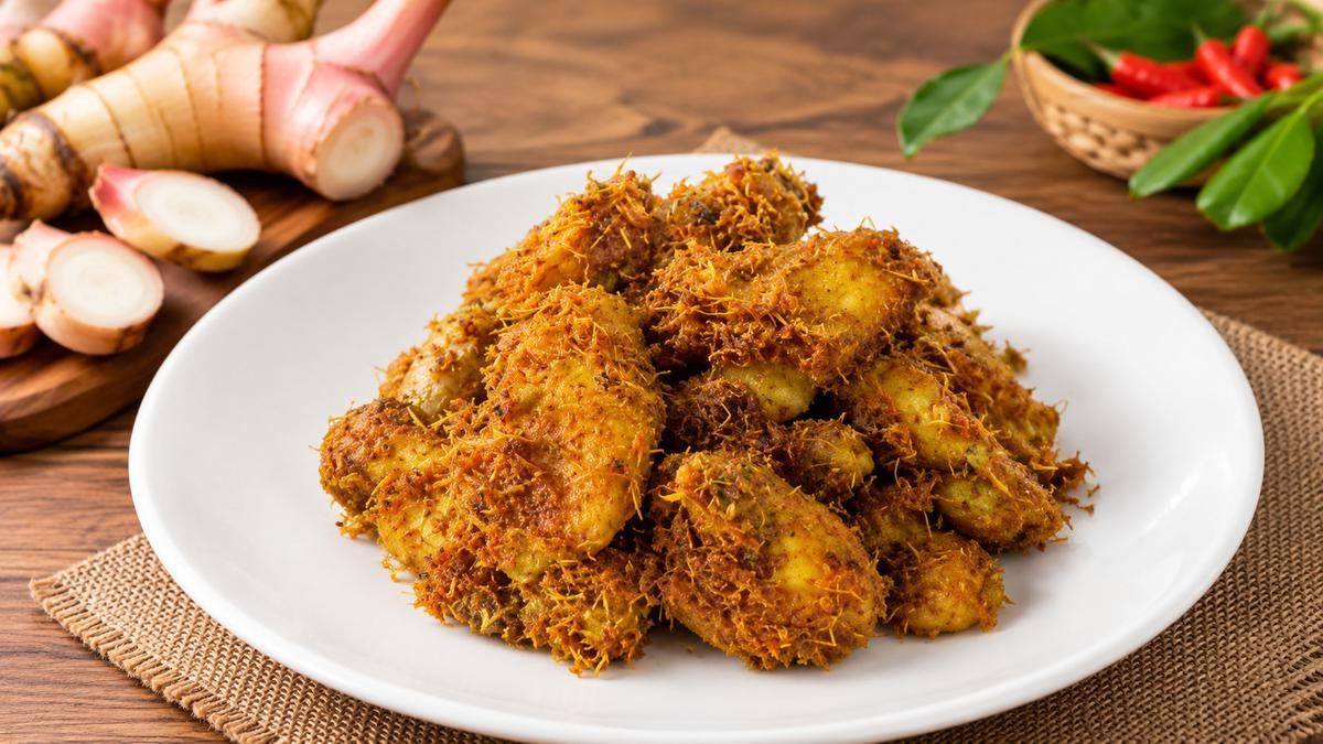 Resep Ayam Rempah Lengkuas yang Enak dan Gurih, Mudah Dibuat di Rumah — gambar dari Liputan6 Lifestyle