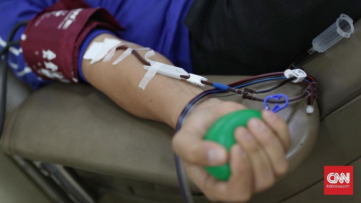 Pramono Tegaskan PMI Jakarta Tak Boleh Minta Pungutan Warga — gambar dari CNN Indonesia