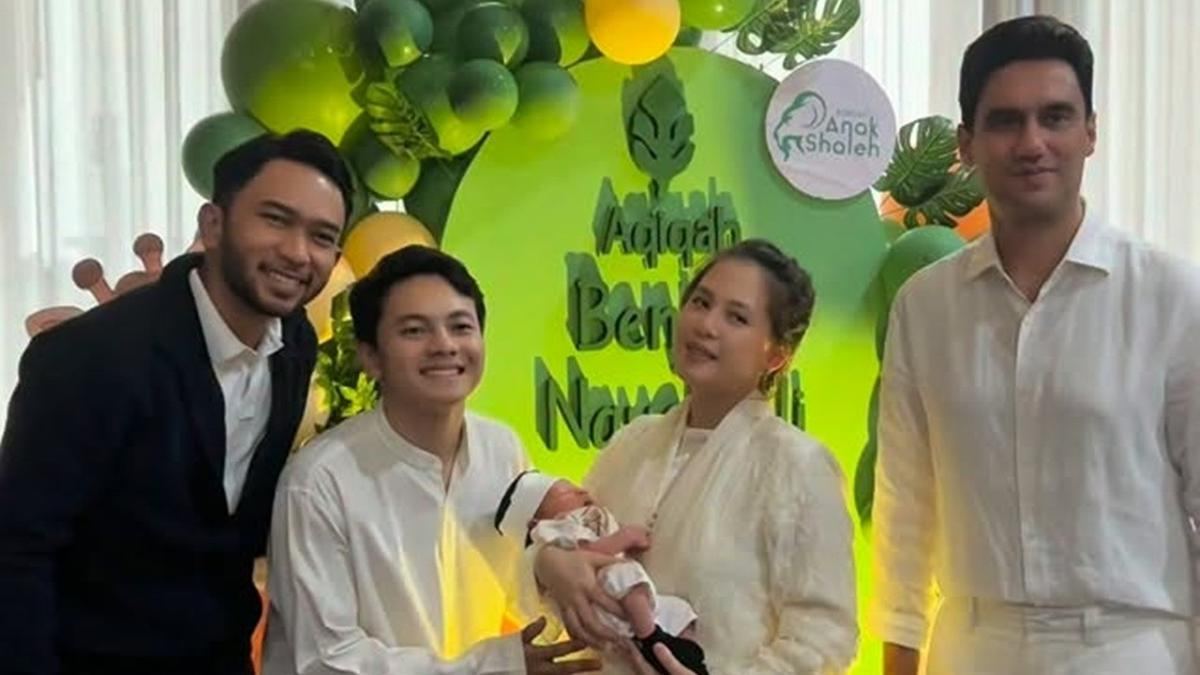 Adhisty Zara Gelar Aqiqah Anak Pertama, Benjiro Nayel Ali Didoakan Jadi Anak Saleh — gambar dari Liputan6 Showbiz