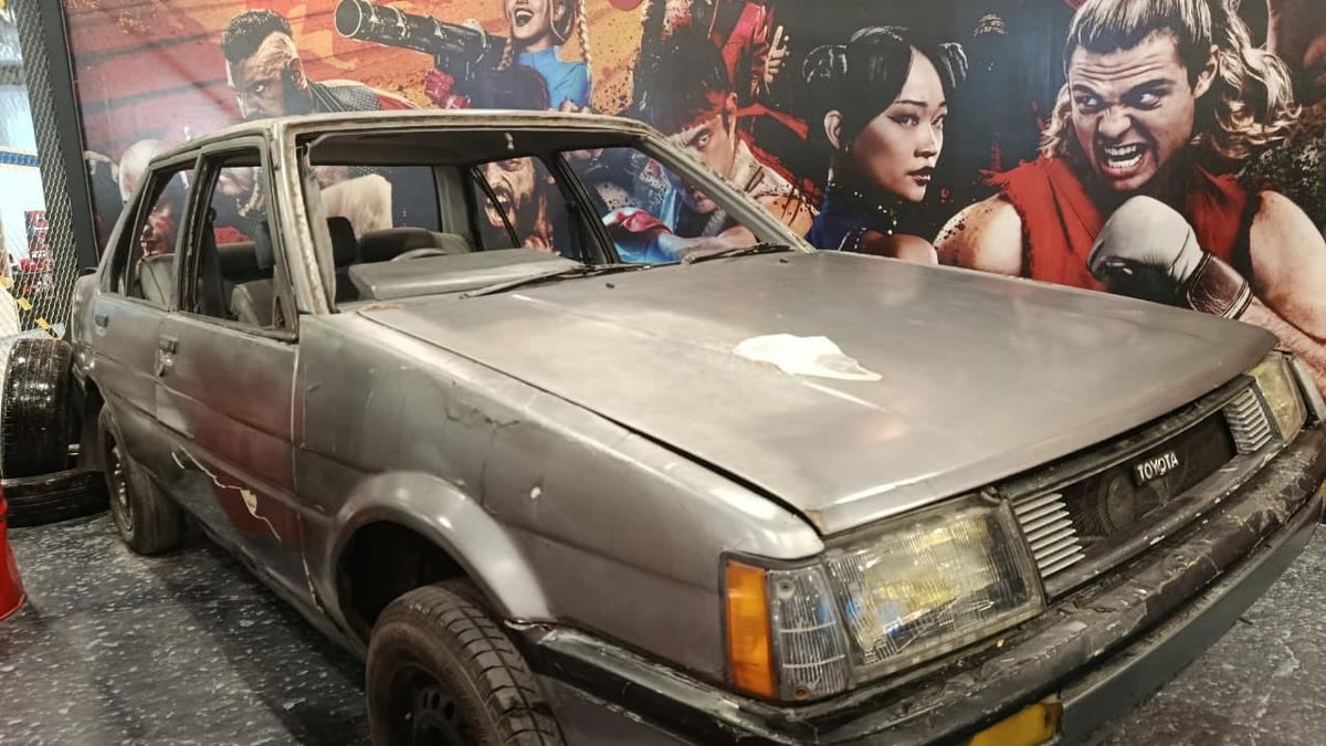 Keseruan Booth Street Fighter di Indonesia Comic Con 2026, Tonjok Mobil Layaknya di Game — gambar dari Liputan6 Showbiz