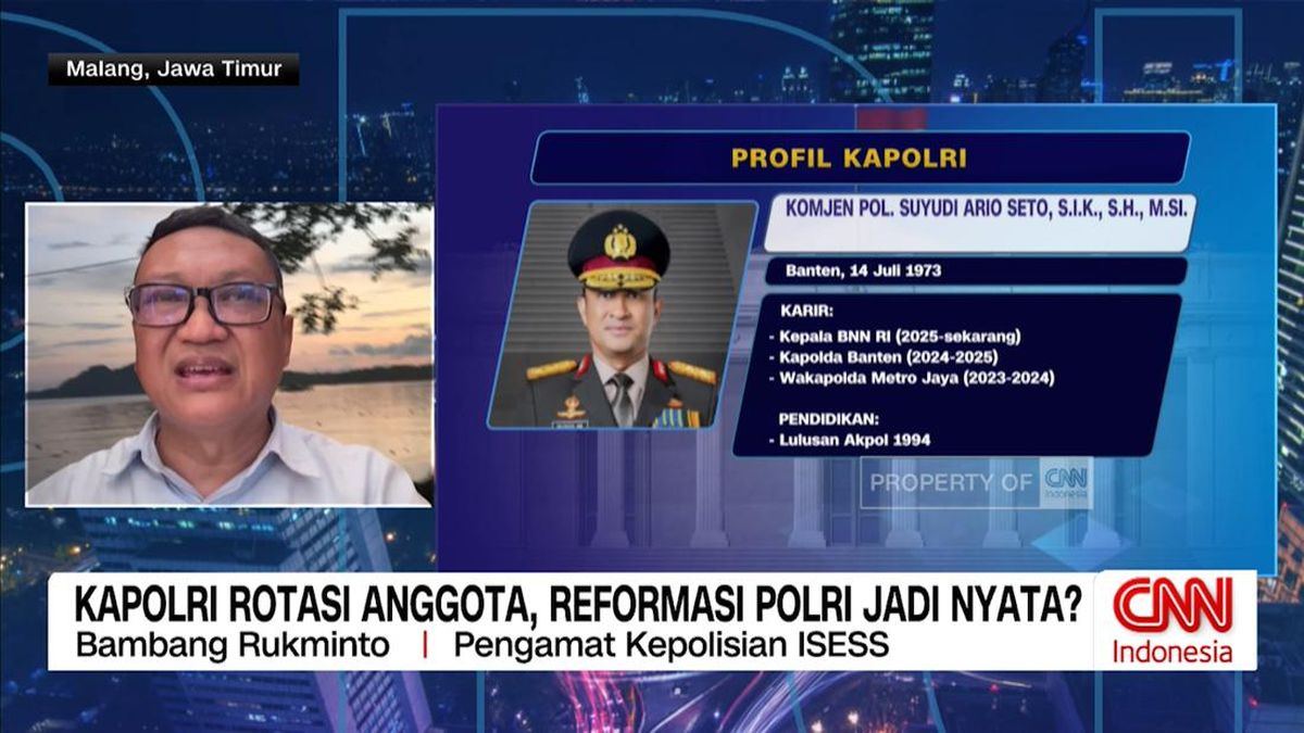 VIDEO: Kapolri Rotasi Anggota, Reformasi Polri Jadi Nyata? — gambar dari CNN Indonesia