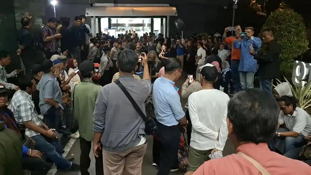 Warga Ungkap Kekecewaan Setelah MK Bacakan Putusan PHPU Terkait Gibran — gambar dari Tribun