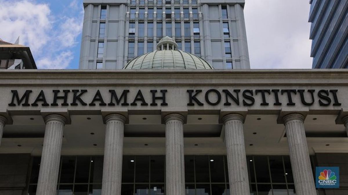 MK Tidak Menemukan Bukti Wapres Gibran Punya Ijazah Setara SMA — gambar dari CNBC Indonesia
