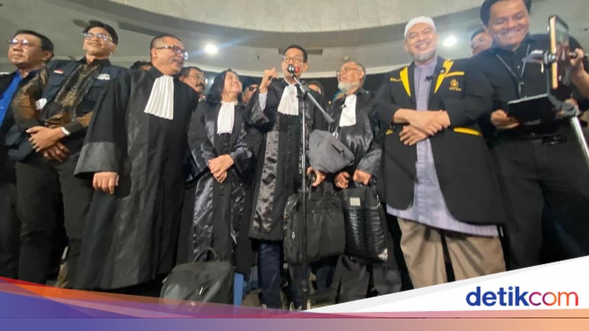 MK Tak Temukan Bukti Gibran Tamat SMA, Denny Indrayana: Tak Bisa Maju di 2029 — gambar dari Detik