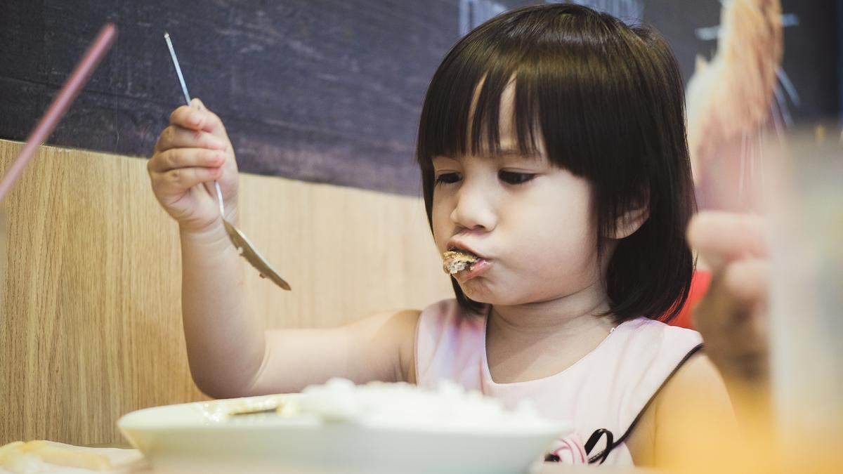 Anak Jangan Cuma Kenyang Makan Nasi, Pastikan Asupan Protein Hewani Cukup — gambar dari Liputan6 Kesehatan
