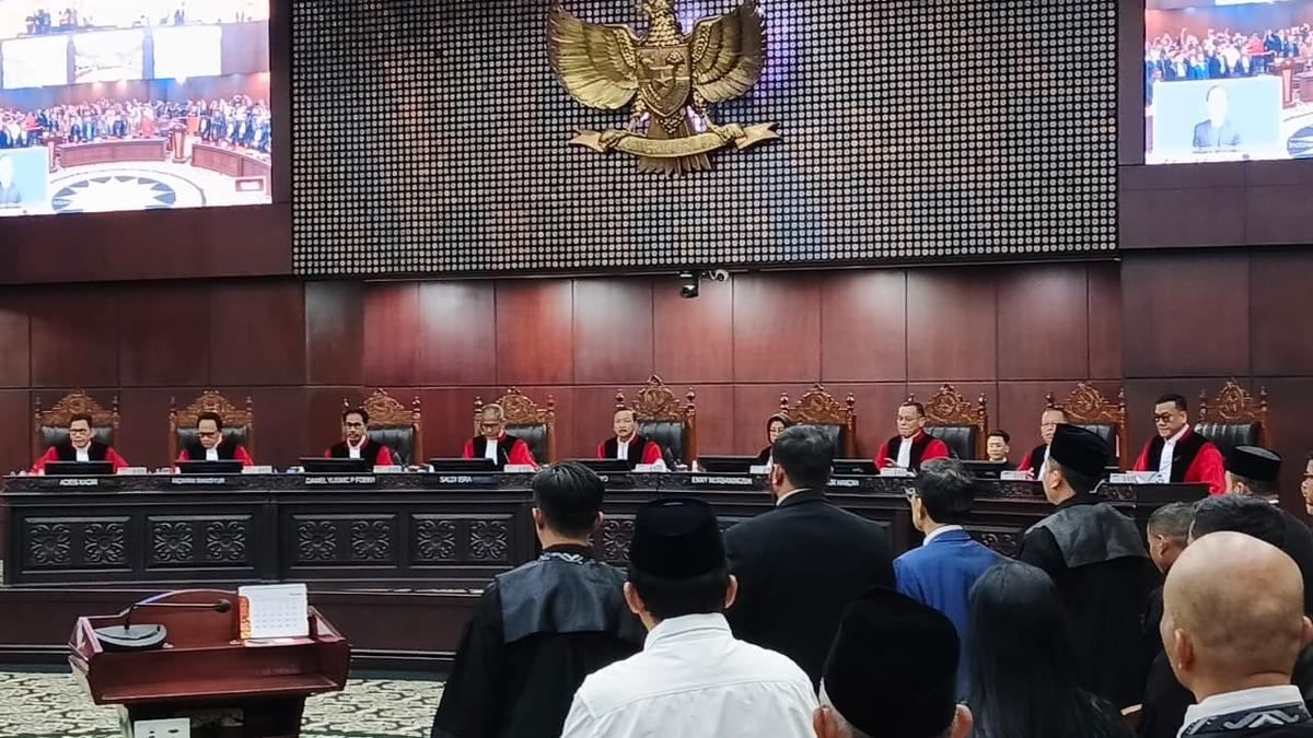 MK Tolak Gugatan Syarat Pendidikan Wapres Gibran — gambar dari Liputan6 News