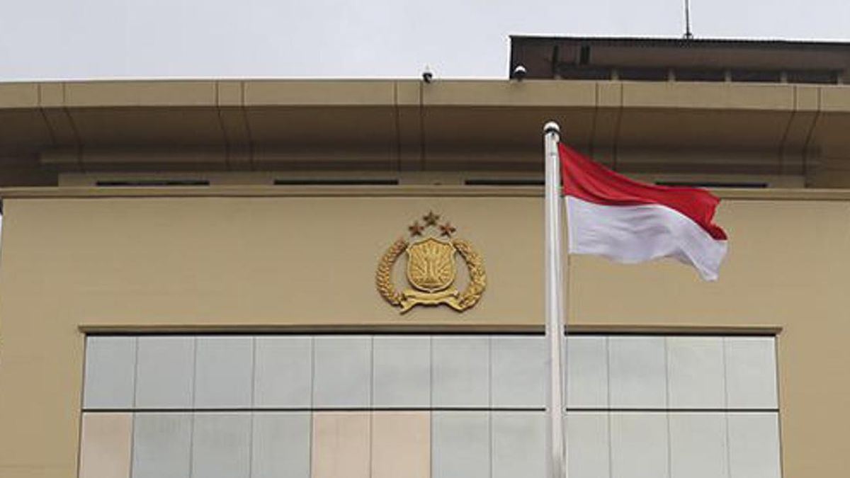 Polri Gelar Pelantikan Pejabat Utama dan Kapolda Malam Ini — gambar dari CNN Nasional