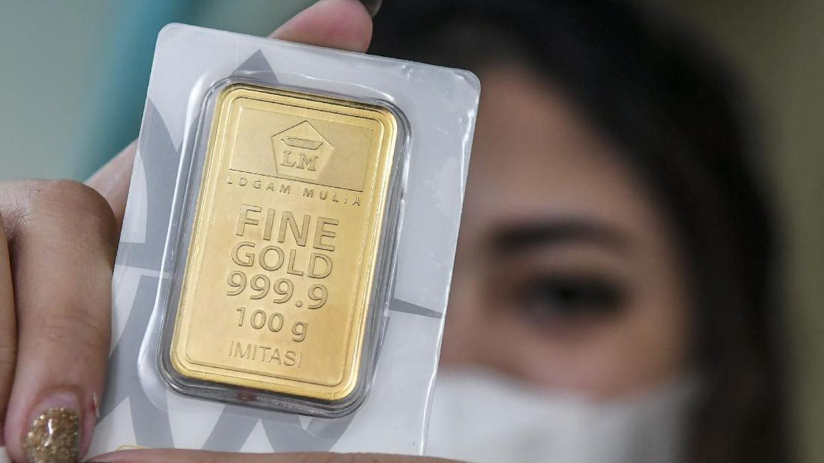 Harga Emas Antam Berkilau ke Rp2,580 Juta per Gram Hari Ini — gambar dari CNN Indonesia