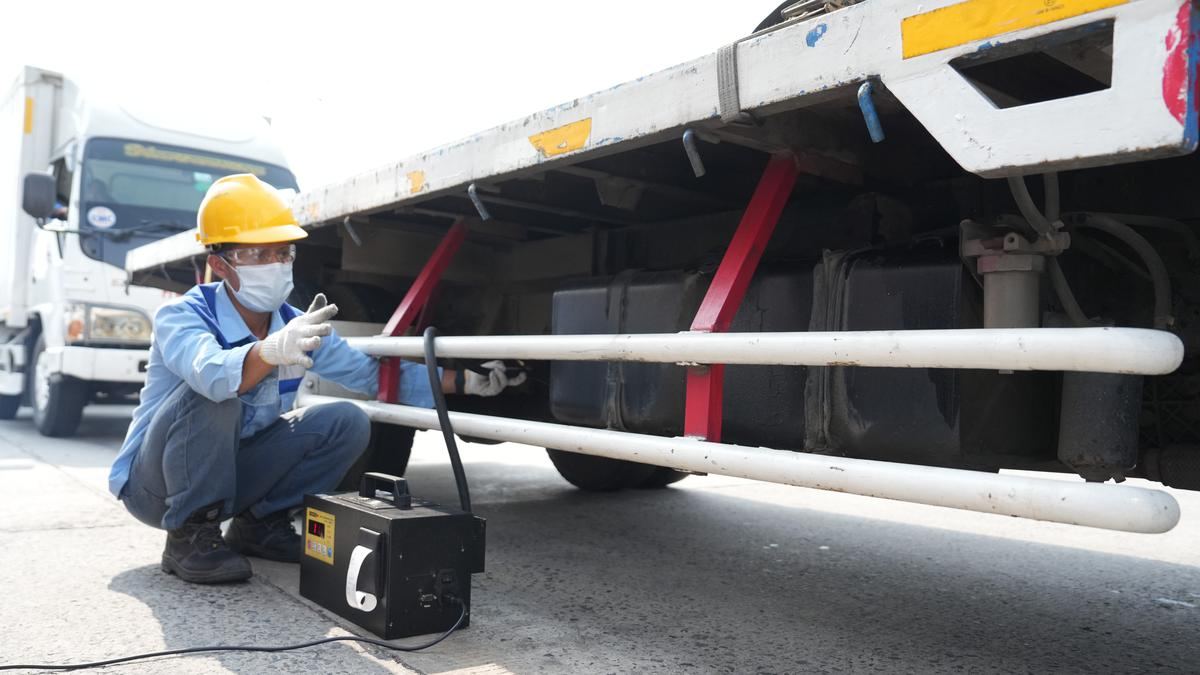 100 Truk Uji Emisi di Tanjung Priok, 98% Kendaraan Lolos — gambar dari Liputan6 Otomotif