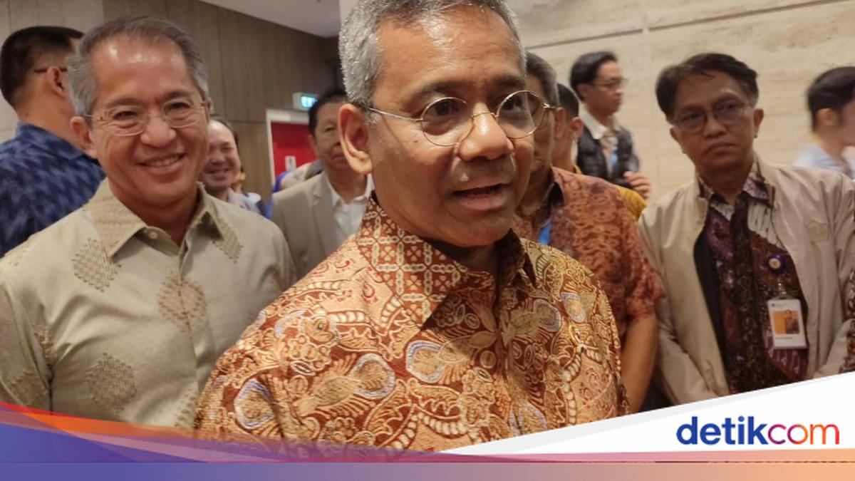 Suahasil Kenang Frans Seda, Hadapi Inflasi RI yang Tembus 650% — gambar dari Detik Finance