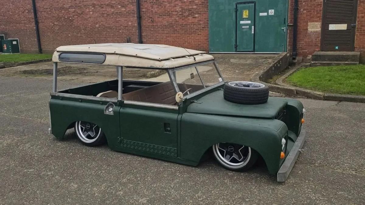 Modifikasi Ekstrem Bikin Land Rover Ini Kehilangan Jati Diri — gambar dari Liputan6 Otomotif