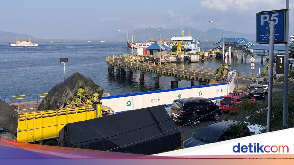 ASDP Ungkap Antrean Kendaraan di Ketapang-Gilimanuk Mulai Terurai — gambar dari Detik Finance